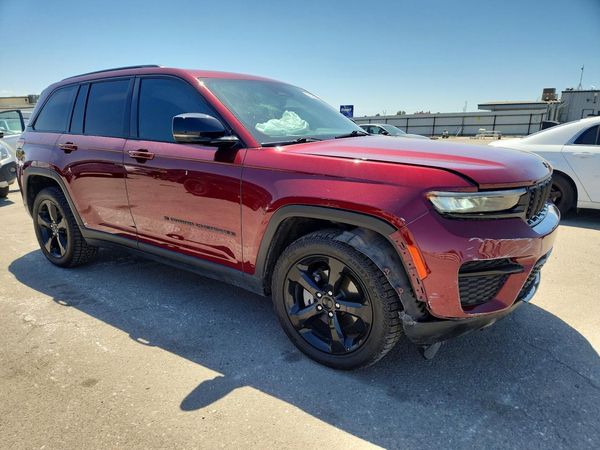 2023 JEEP GRAND CHEROKEE LAREDO 4X4