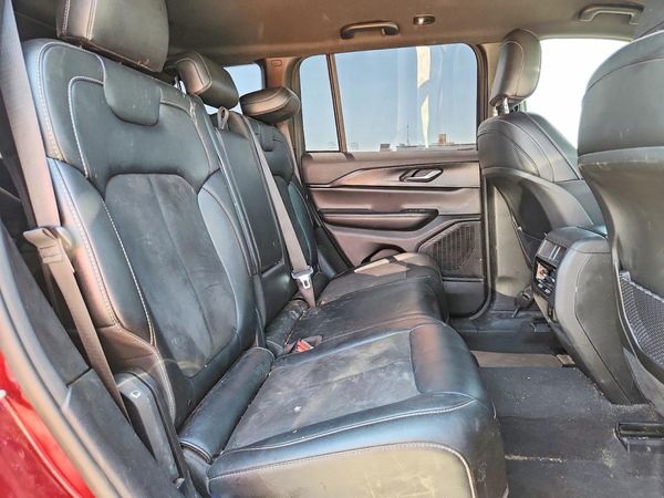 2023 JEEP GRAND CHEROKEE LAREDO 4X4
