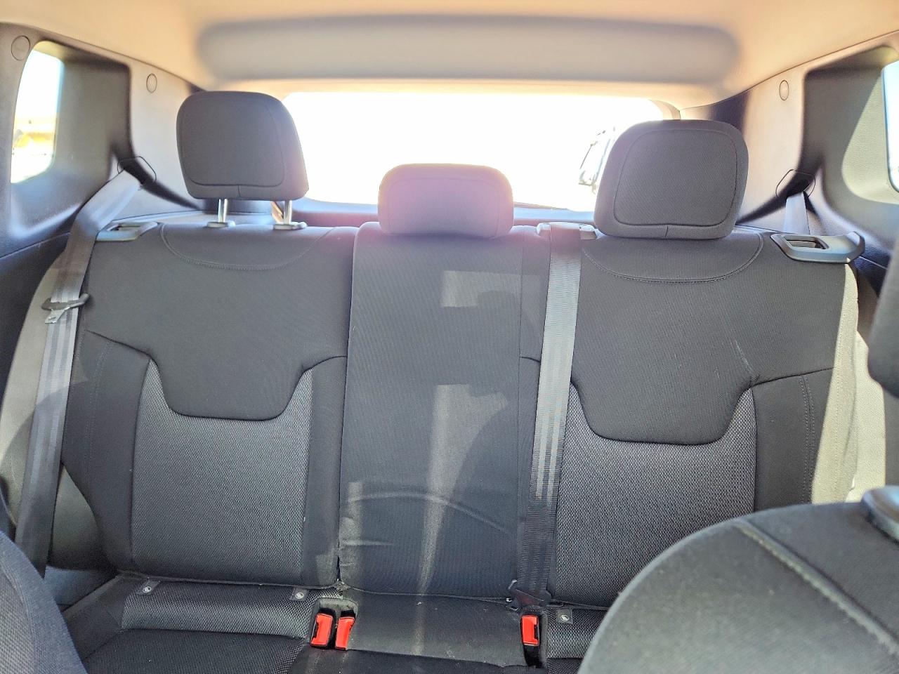 2023 JEEP RENEGADE LATITUDE 4X4