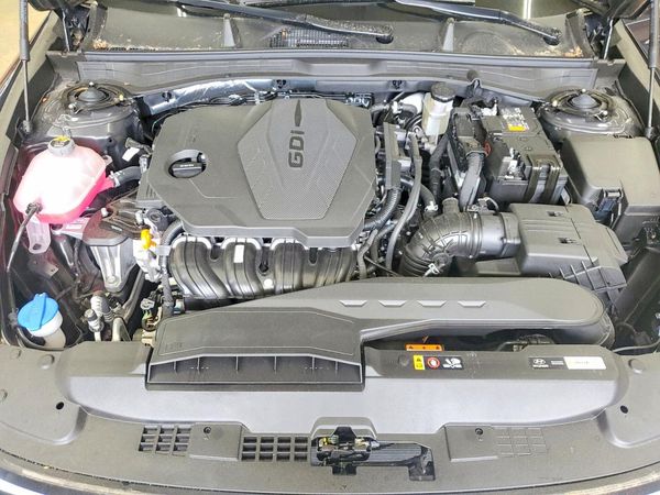 2025 HYUNDAI SONATA SE