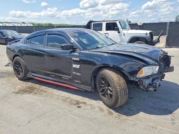 2013 DODGE CHARGER R/T
