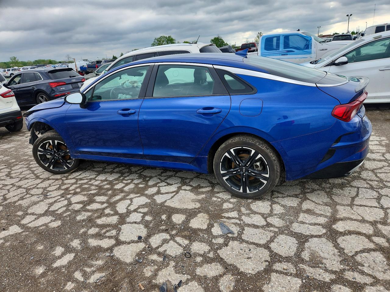 2022 KIA K5 GT-Line