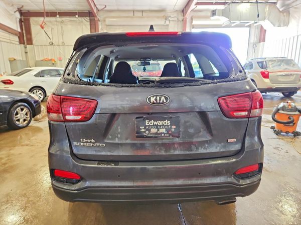 2019 KIA SORENTO