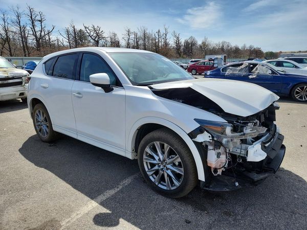 2024 MAZDA CX-5 Premium Package