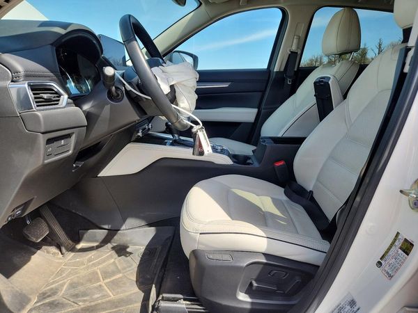 2024 MAZDA CX-5 Premium Package