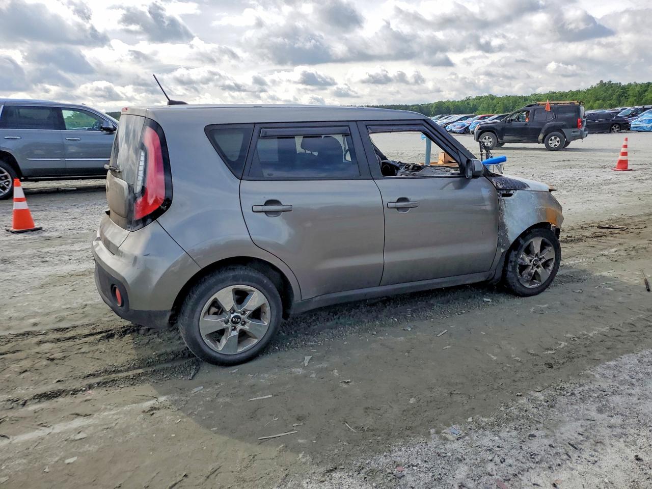 2017 KIA SOUL Base