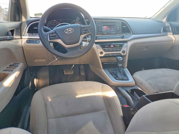 2017 HYUNDAI ELANTRA