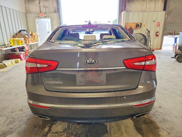 2015 KIA CADENZA