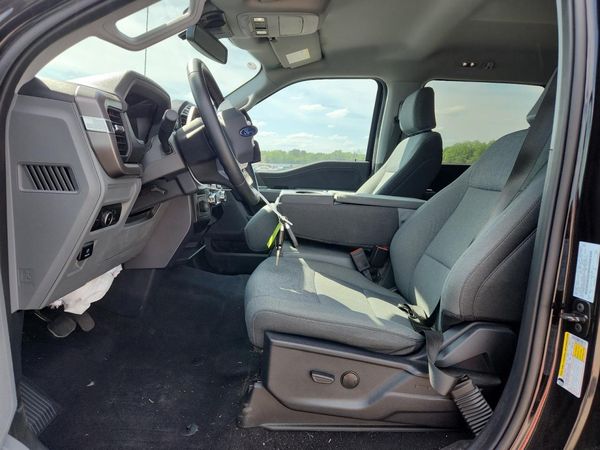2024 FORD F150