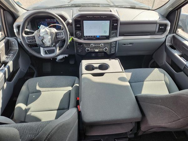 2024 FORD F150