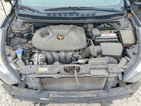 2014 HYUNDAI ELANTRA GLS(Middle)