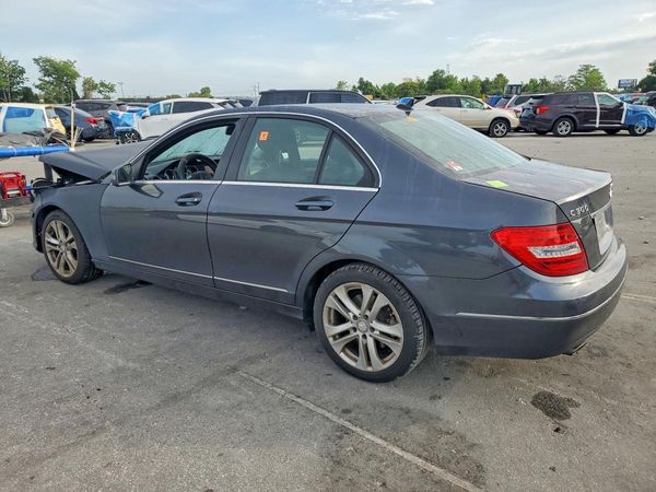 2013 MERCEDES-BENZ C