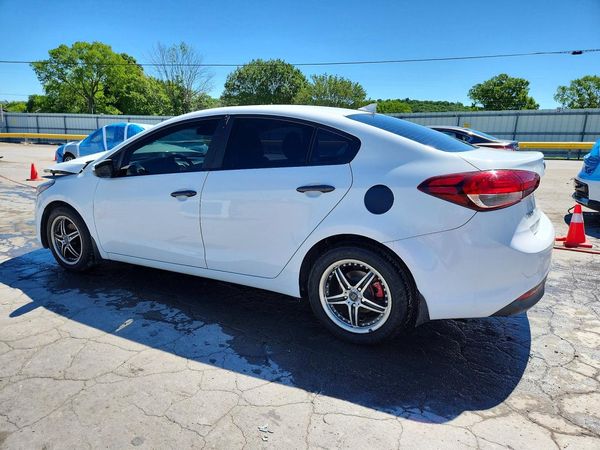 2017 KIA FORTE