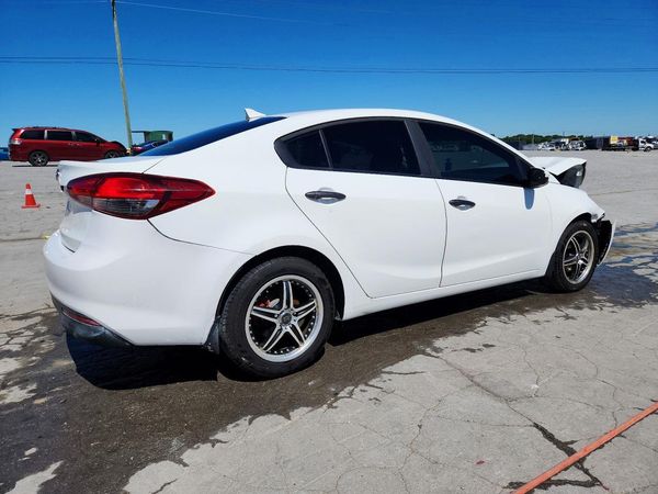 2017 KIA FORTE