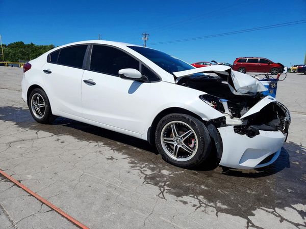 2017 KIA FORTE