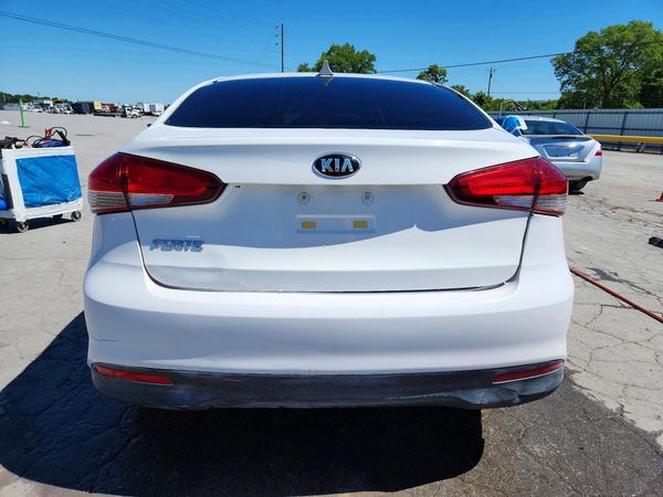 2017 KIA FORTE