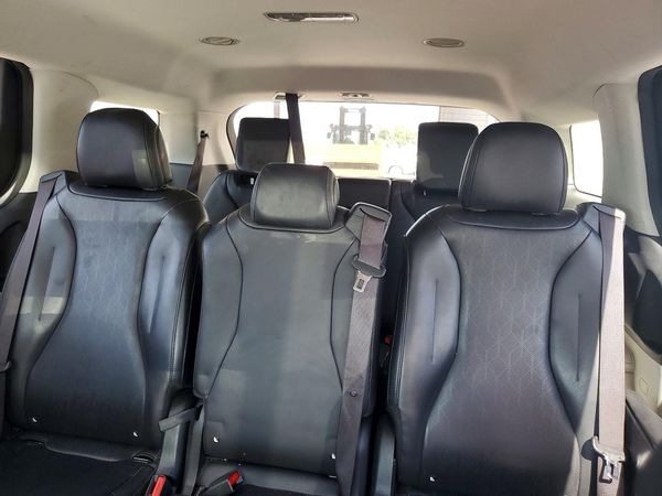 2023 KIA CARNIVAL