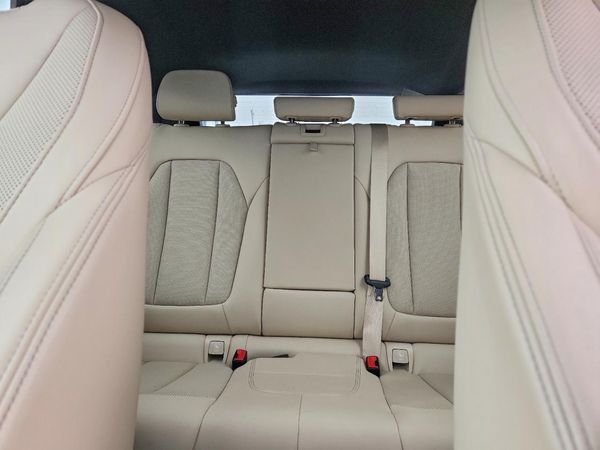 2022 BMW X3 xDrive30i — SUVN