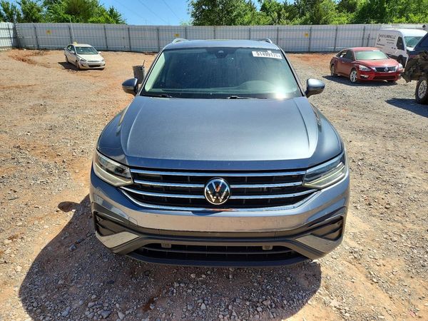 2023 VOLKSWAGEN TIGUAN SE
