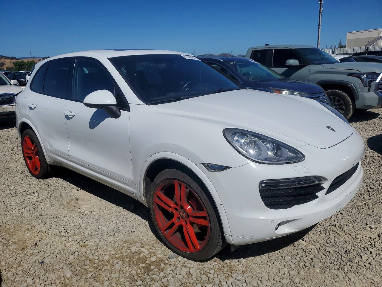 2013 PORSCHE CAYENNE