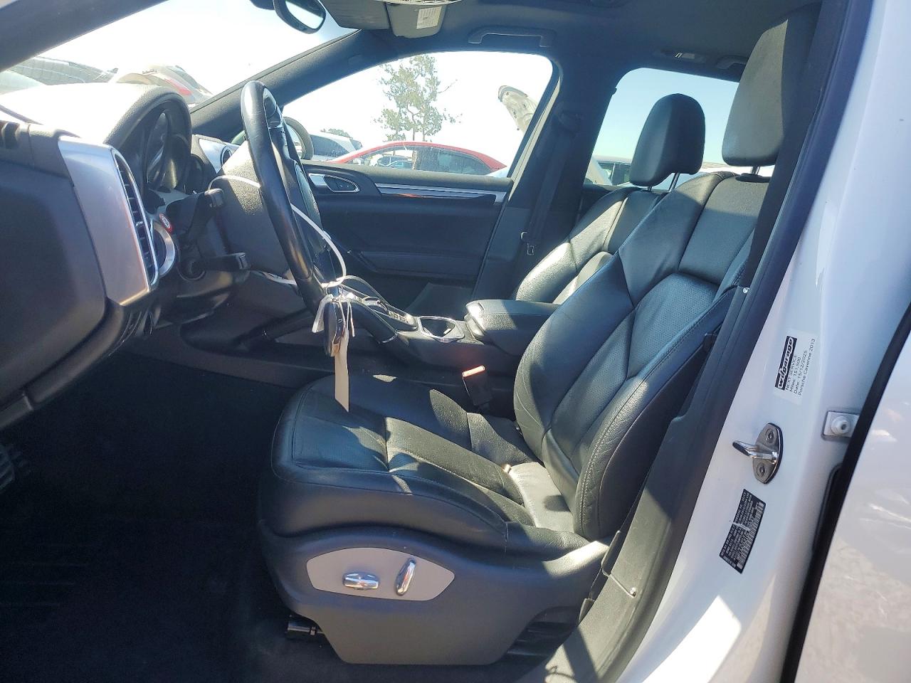 2013 PORSCHE CAYENNE