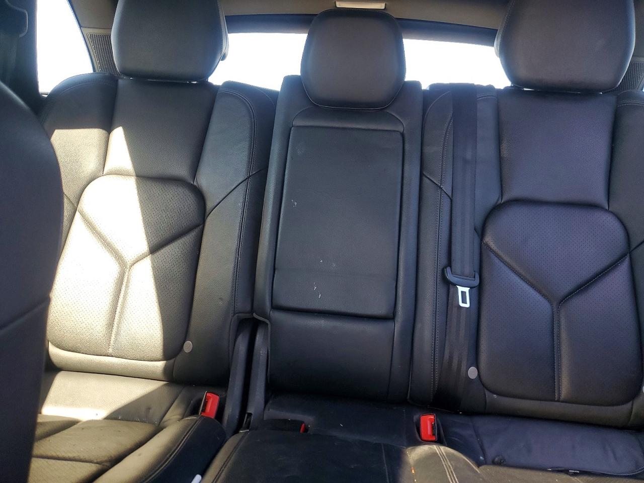 2013 PORSCHE CAYENNE