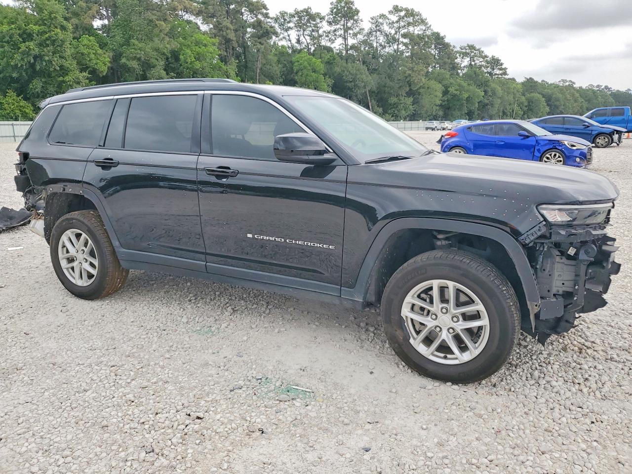2024 JEEP GRAND CHEROKEE L LAREDO 4X2