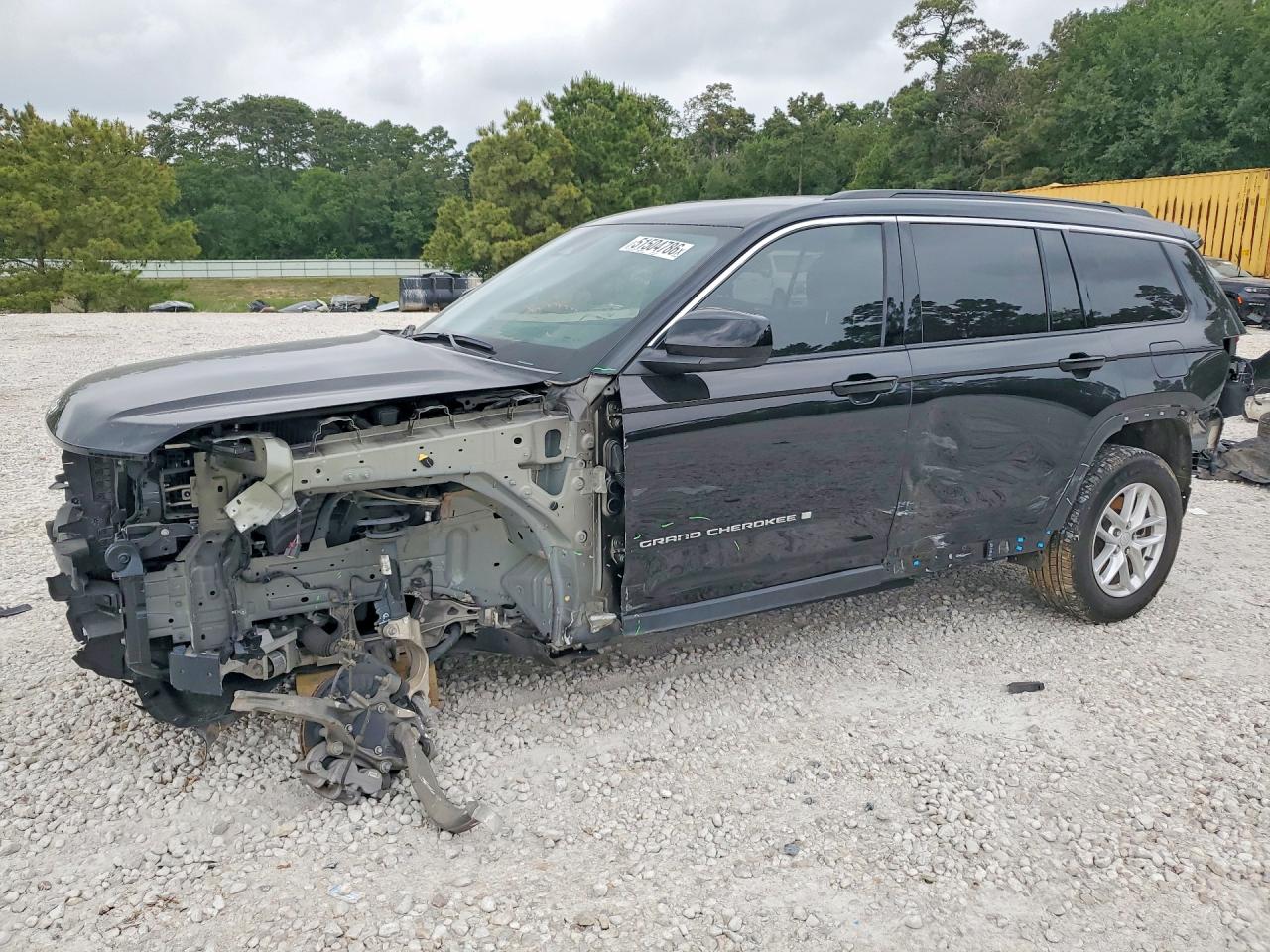 2024 JEEP GRAND CHEROKEE L LAREDO 4X2