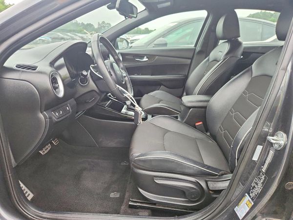 2024 KIA FORTE GT Line