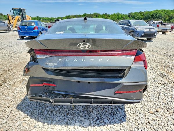 2024 HYUNDAI ELANTRA