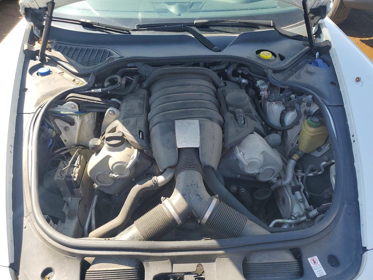 2014 PORSCHE PANAMERA Base (2WD), 4 (4WD)