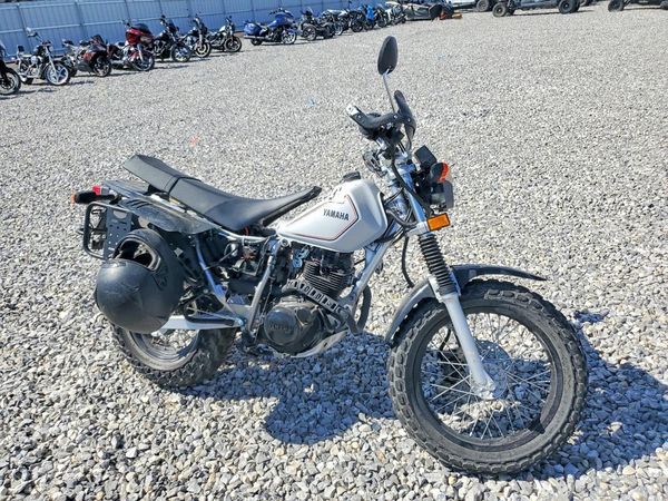 2025 YAMAHA DIRT BIKE