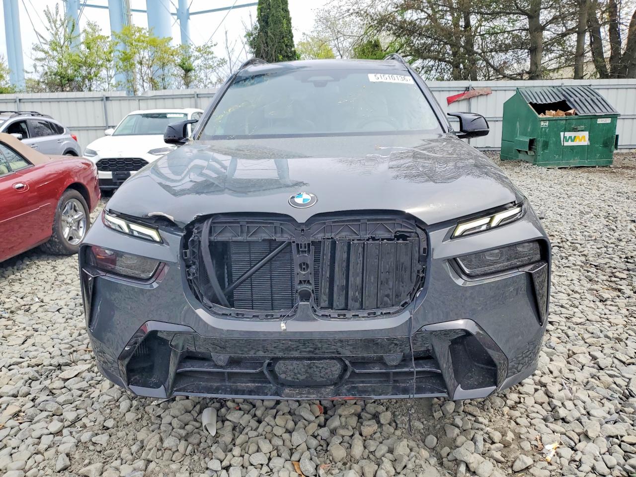 2025 BMW X7