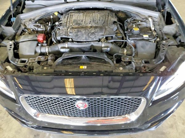 2018 JAGUAR F-PACE Premium