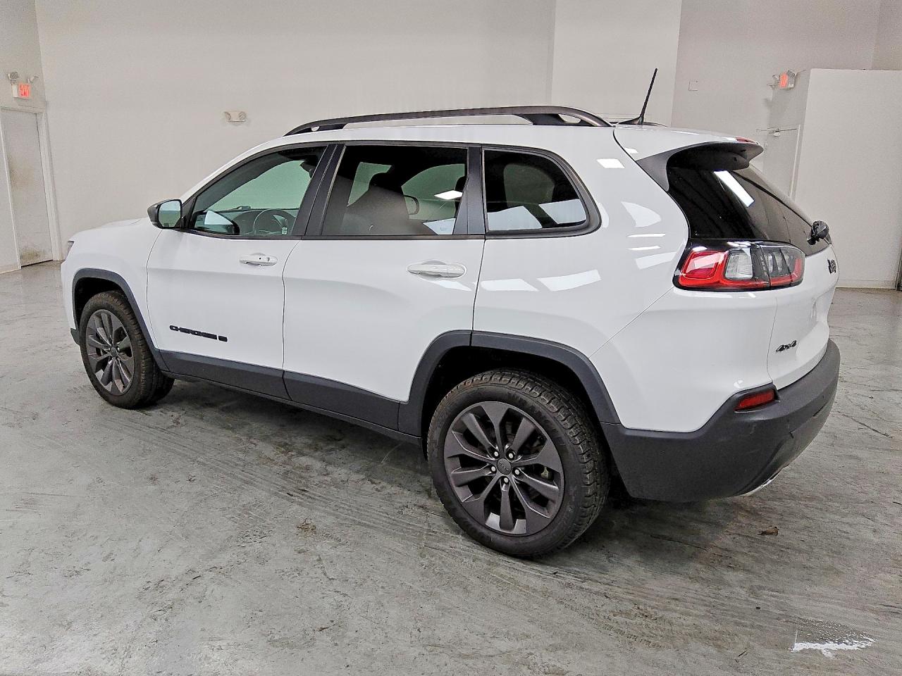 2021 JEEP CHEROKEE LATITUDE LUX 4X4