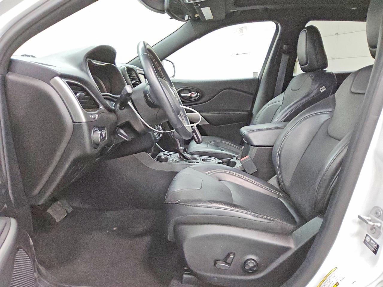 2021 JEEP CHEROKEE LATITUDE LUX 4X4
