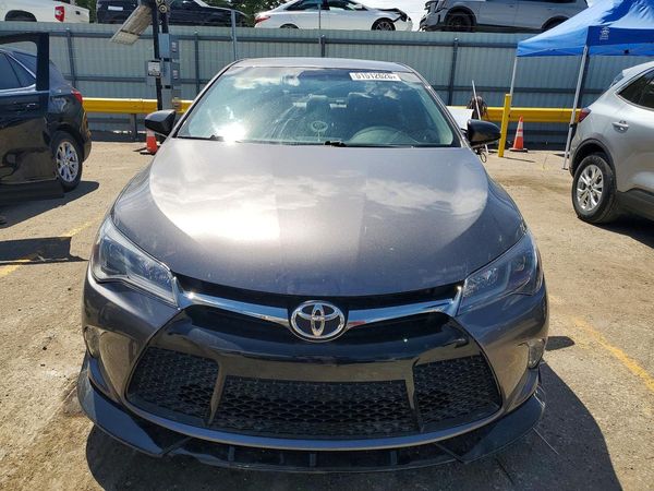 2017 TOYOTA CAMRY