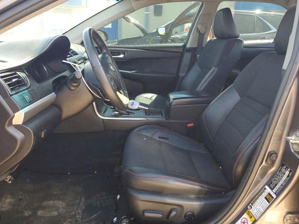 2017 TOYOTA CAMRY