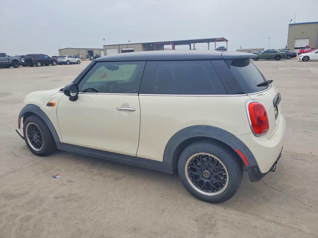 2016 MINI COOPER