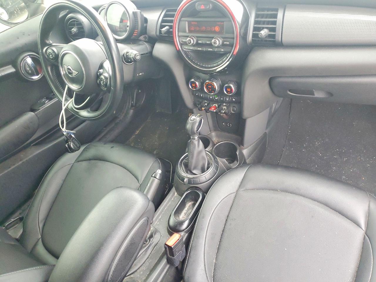 2016 MINI COOPER
