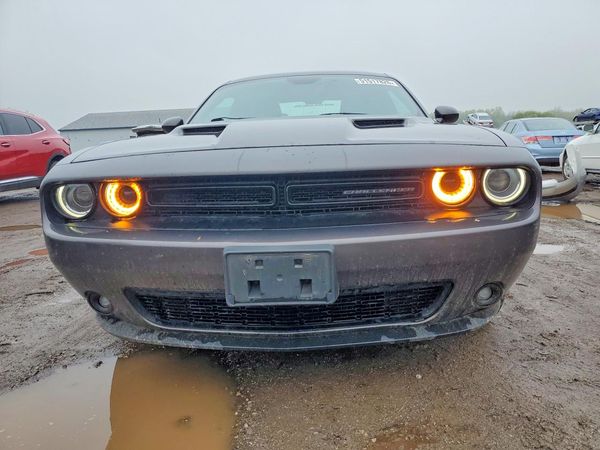 2017 DODGE CHALLENGER SXT