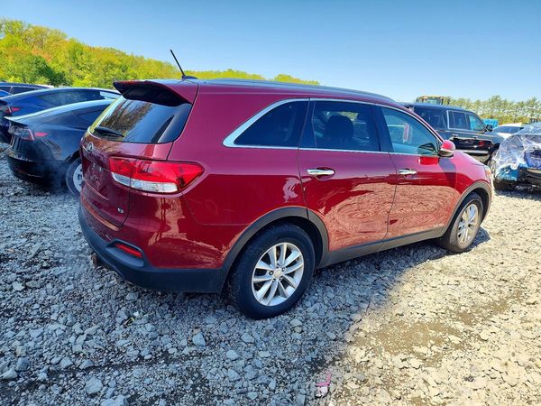 2017 KIA SORENTO L, LX