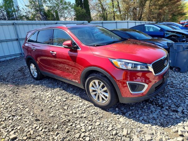 2017 KIA SORENTO L, LX