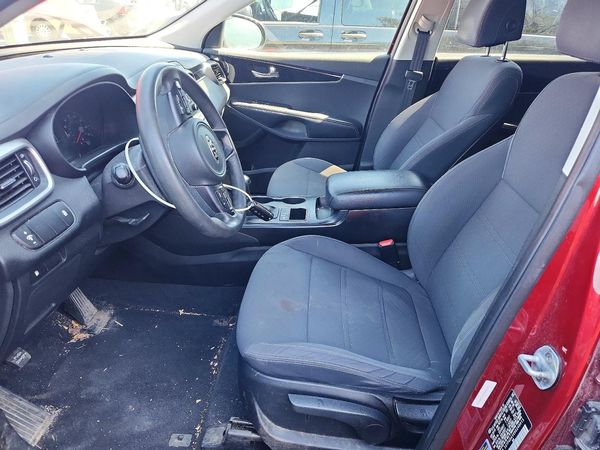 2017 KIA SORENTO L, LX