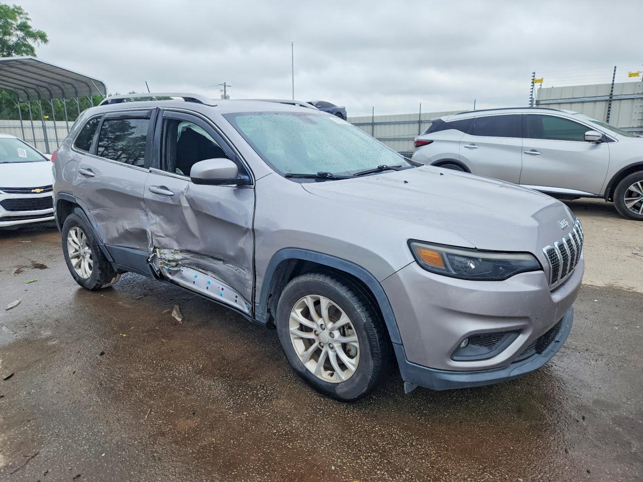 2019 JEEP CHEROKEE LATITUDE FWD