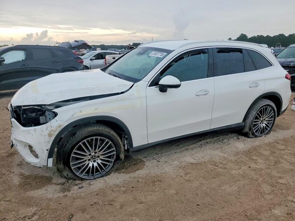2026 MERCEDES-BENZ GLC GLC300