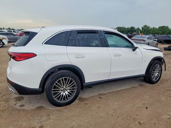 2026 MERCEDES-BENZ GLC GLC300