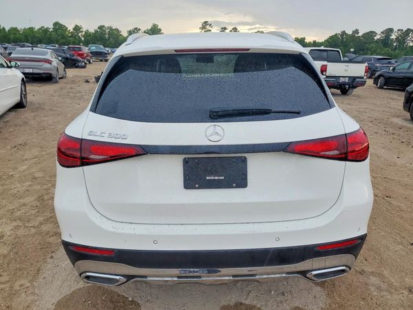 2026 MERCEDES-BENZ GLC GLC300