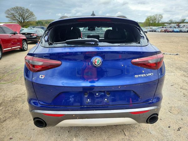 2022 ALFA ROMEO STELVIO