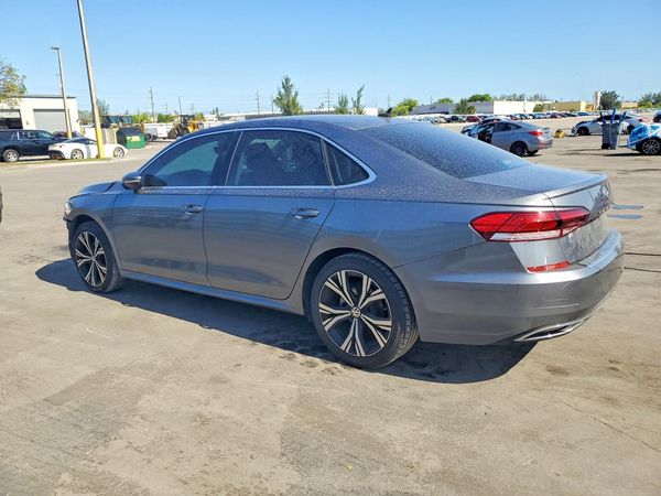 2021 VOLKSWAGEN PASSAT